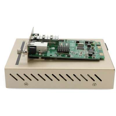 AddOn 10GBS 1 RJ45 to 1 SFP+ Media Converter