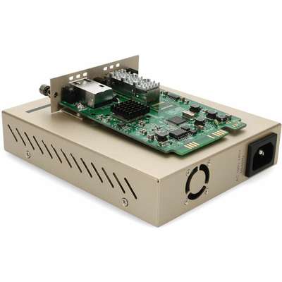 AddOn 10GBS 1 RJ45 to 1 SFP+ Media Converter