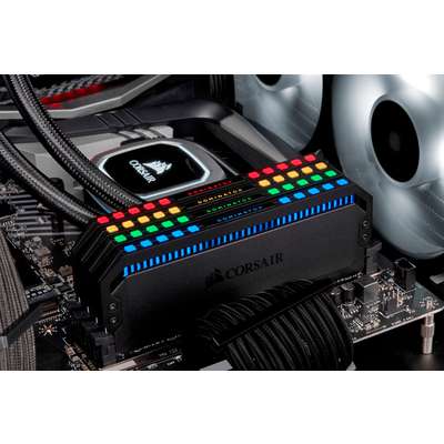 Corsair 32GB DDR4 Dominator Platinum RGB 4000 C19 1.35V Black