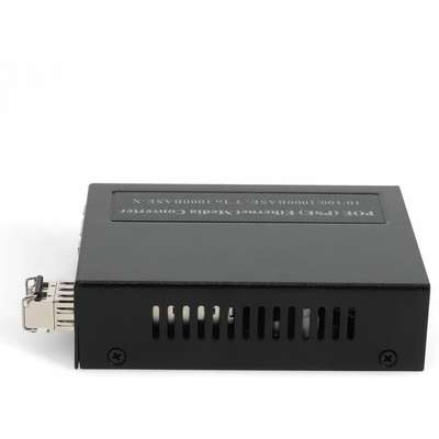 AddOn Media Converter 2XRJ-45 LC MMF 550M with  PoE+