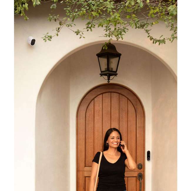 Arlo Essentials Outdoor 3CAM Kit Black Spotlight Wire Free Camera 1080P Video